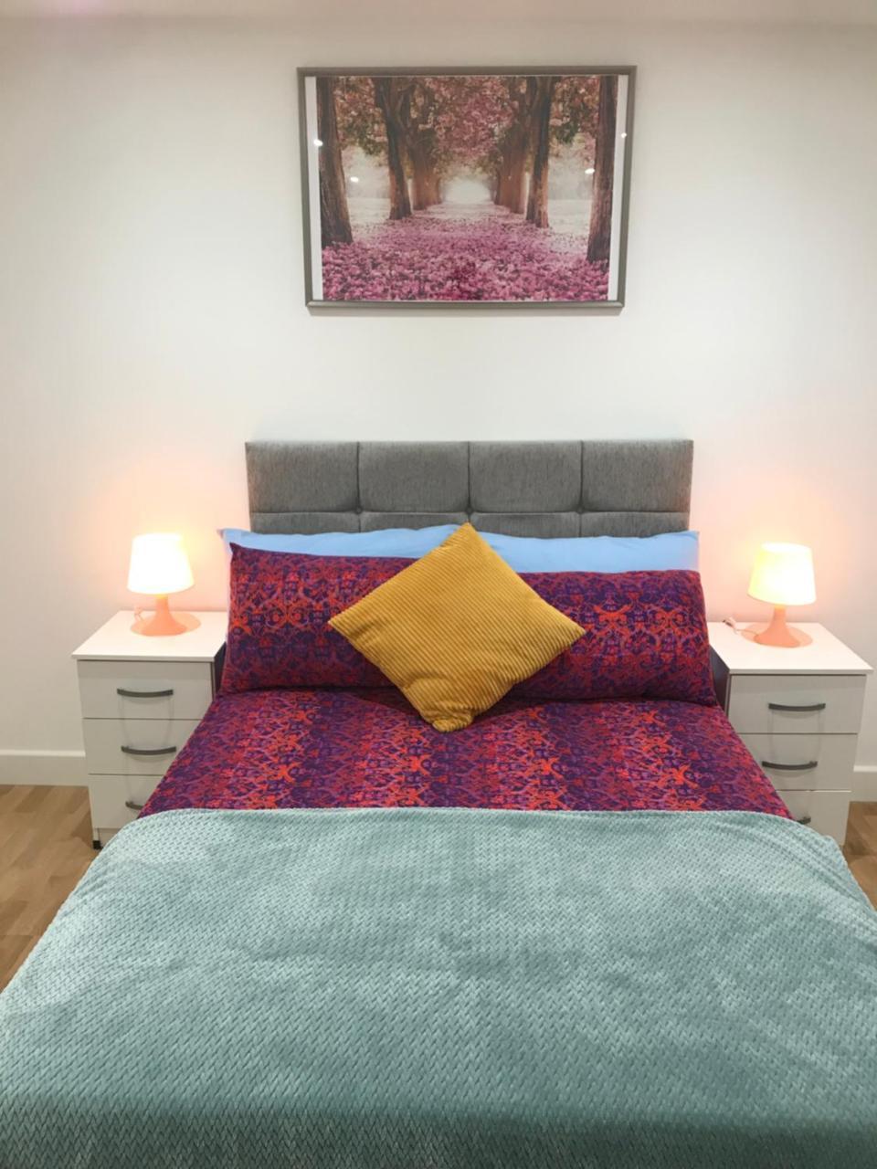 Easystay Slough Central Free Parking Dış mekan fotoğraf