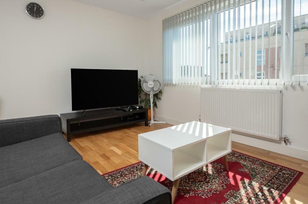 Easystay Slough Central Free Parking Dış mekan fotoğraf